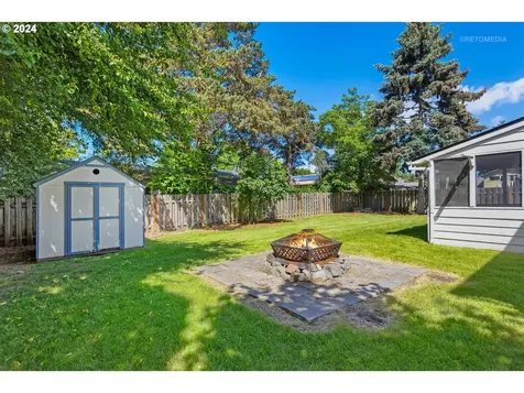 383 Ne 20th Place Hillsboro OR 97124