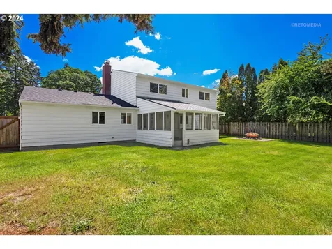 383 Ne 20th Place Hillsboro OR 97124