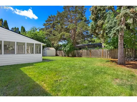 383 Ne 20th Place Hillsboro OR 97124