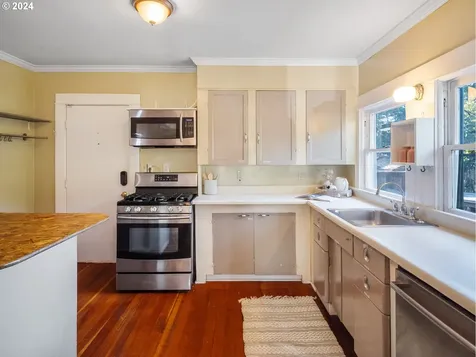 5125 Ne 20th Avenue Portland OR 97211