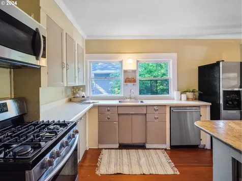 5125 Ne 20th Avenue Portland OR 97211