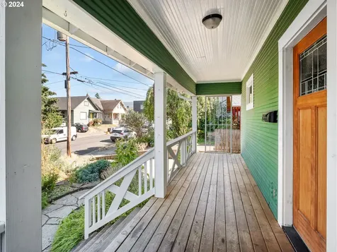 5125 Ne 20th Avenue Portland OR 97211