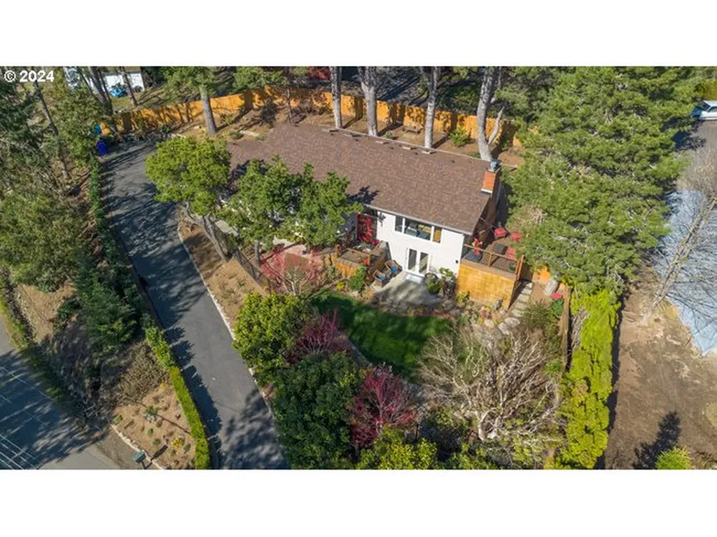 7325 Sw Canyon Drive Portland OR 97225