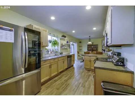 532 Hile Lane Ne Salem OR 97301