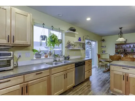 532 Hile Lane Ne Salem OR 97301