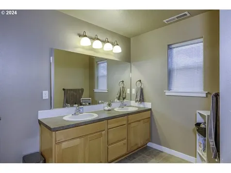 532 Hile Lane Ne Salem OR 97301