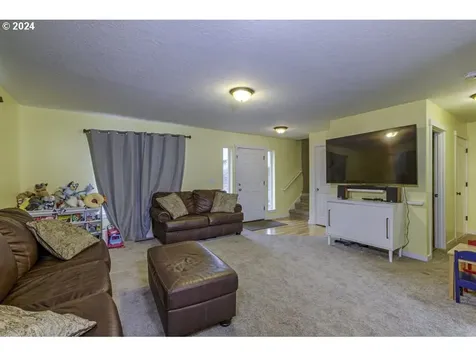 532 Hile Lane Ne Salem OR 97301