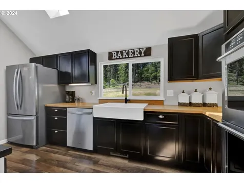 88602 Whitsell Lane Springfield OR 97478