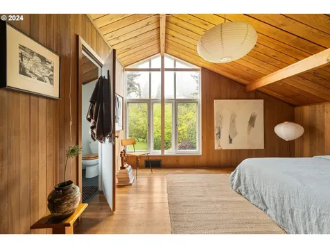 7035 NW Penridge Road Portland OR 97229