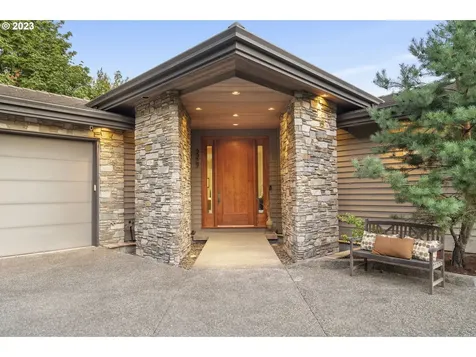 9929 NW Upton Court Portland OR 97229