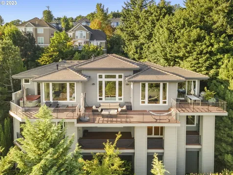 9929 NW Upton Court Portland OR 97229