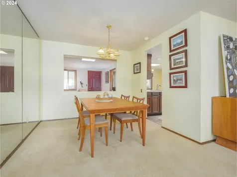 15775 SW Highland Court Portland OR 97224