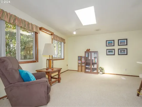15775 SW Highland Court Portland OR 97224