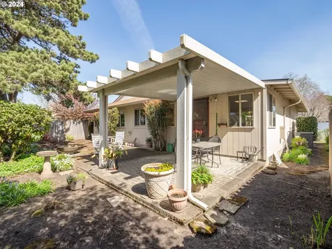 15775 SW Highland Court Portland OR 97224