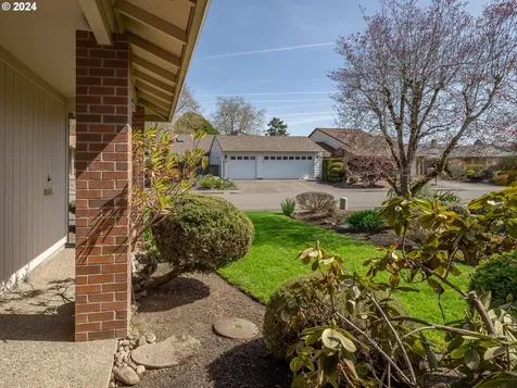 15775 SW Highland Court Portland OR 97224