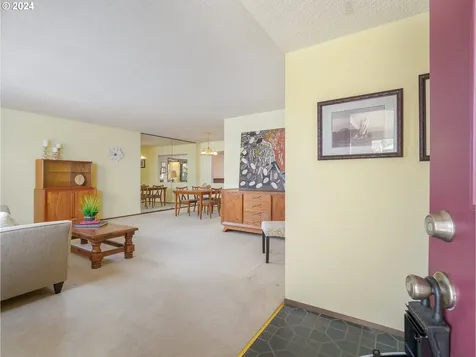 15775 SW Highland Court Portland OR 97224