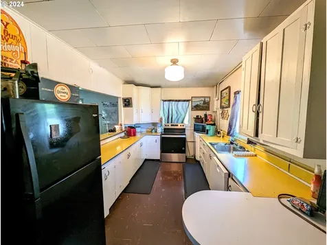 190 S 7th Avenue Elgin OR 97827