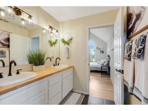 3702 Mohawk Way West Linn OR 97068