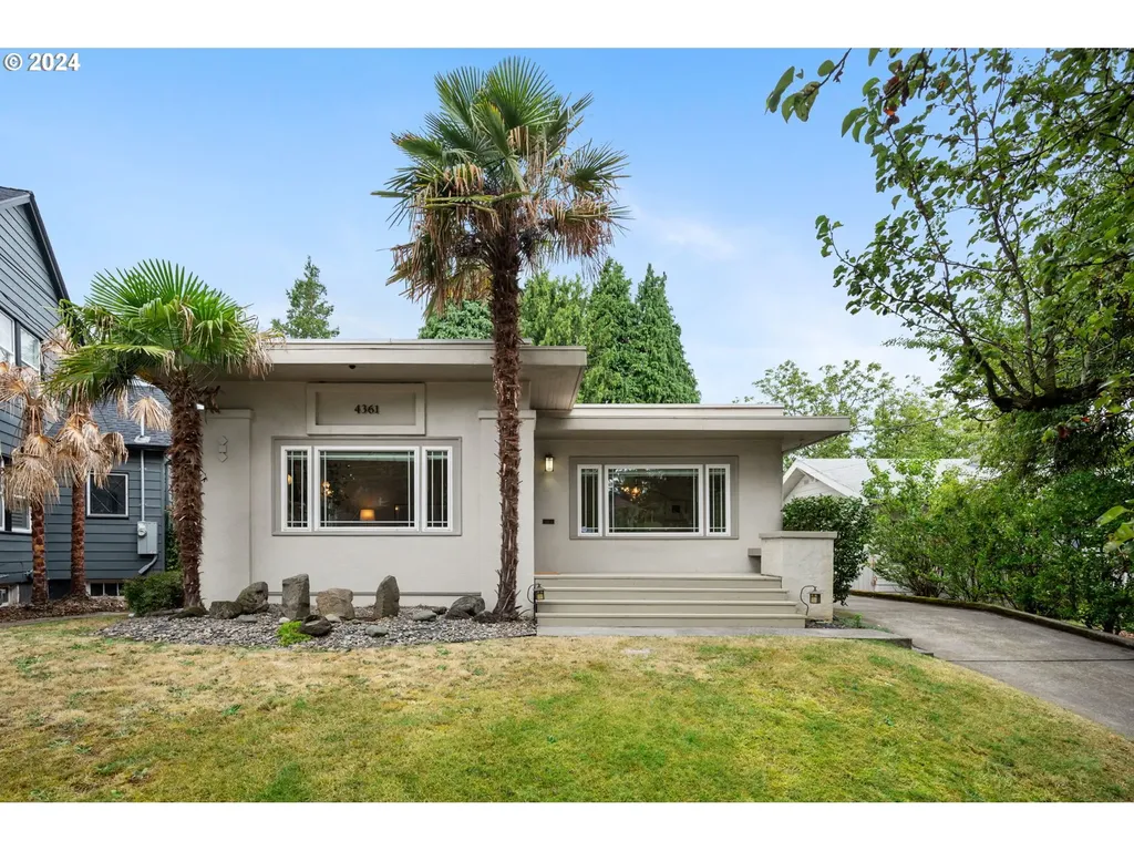 4361 Ne Hazelfern Place Portland OR 97213