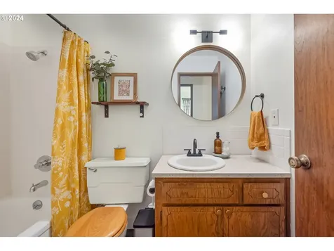 18808 Ne Hassalo Street Portland OR 97230