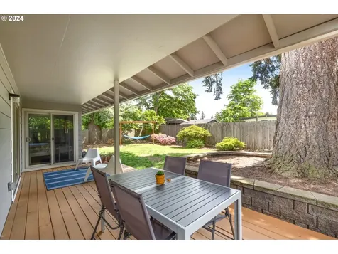 18808 Ne Hassalo Street Portland OR 97230