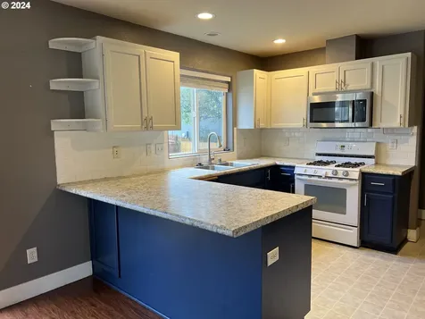 1976 Meadowood Loop Woodland WA 98674