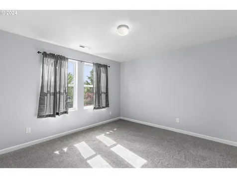 3441 Se Silver Fox Avenue Hillsboro OR 97123