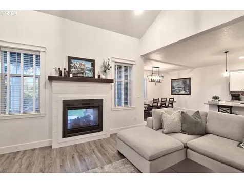 2283 Deer Avenue Stayton OR 97383