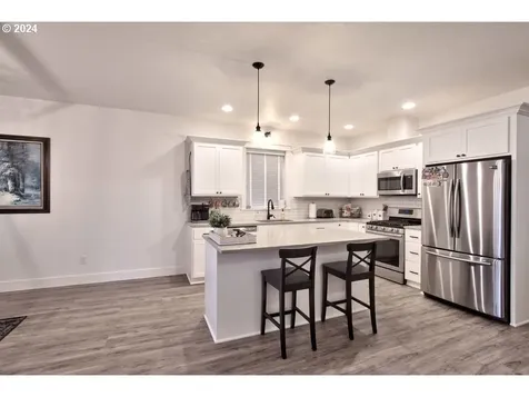 2283 Deer Avenue Stayton OR 97383
