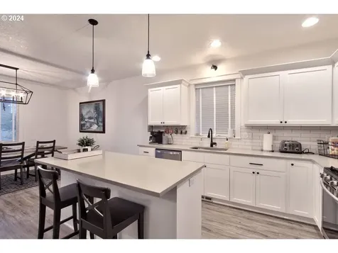 2283 Deer Avenue Stayton OR 97383