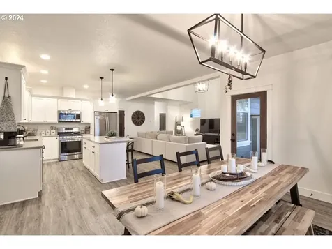 2283 Deer Avenue Stayton OR 97383