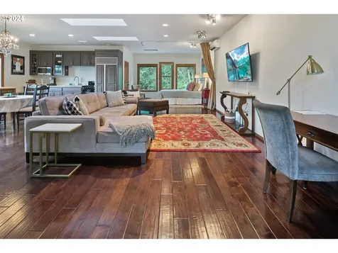 24220 SW Petes Mountain Road West Linn OR 97068