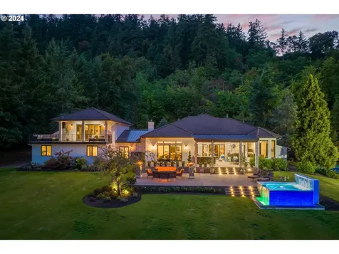 24220 SW Petes Mountain Road West Linn OR 97068