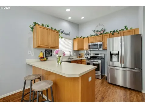 4639 Red Cherry Court Se Salem OR 97317