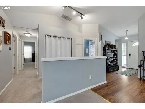 4639 Red Cherry Court Se Salem OR 97317