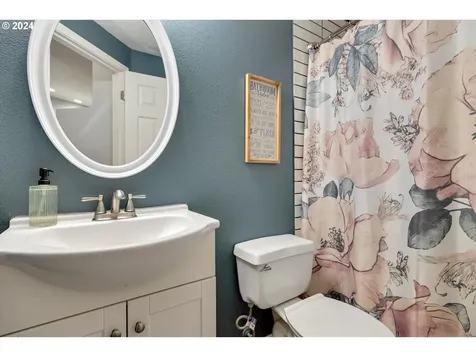 4639 Red Cherry Court Se Salem OR 97317