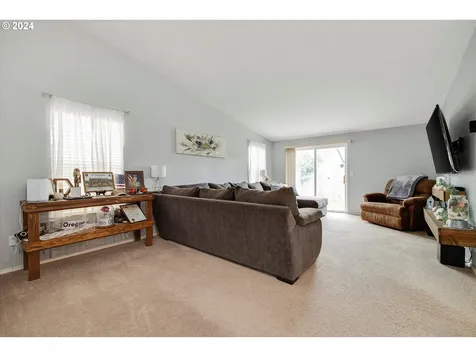 4639 Red Cherry Court Se Salem OR 97317