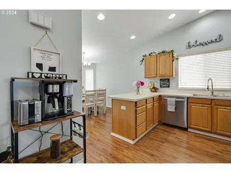 4639 Red Cherry Court Se Salem OR 97317