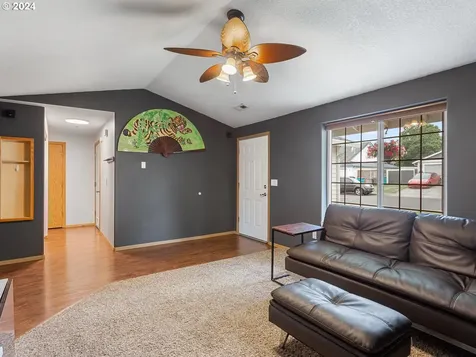 2300 Sw 8th Street Battle Ground WA 98604