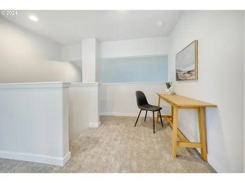 1763 Merlin Way Eugene OR 97402