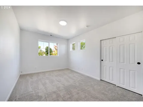 1763 Merlin Way Eugene OR 97402