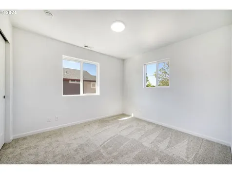 1763 Merlin Way Eugene OR 97402