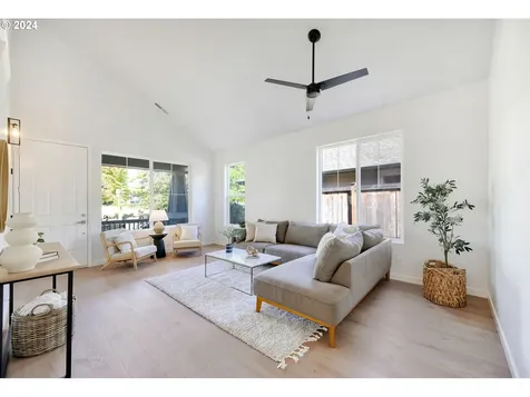 1763 Merlin Way Eugene OR 97402