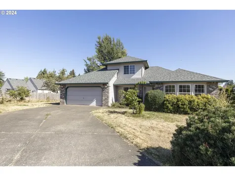 917 Amity Court Woodburn OR 97071