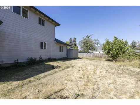 917 Amity Court Woodburn OR 97071