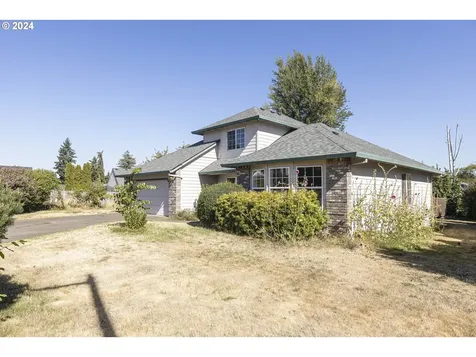 917 Amity Court Woodburn OR 97071