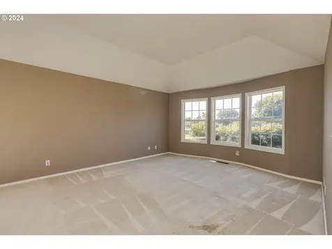 917 Amity Court Woodburn OR 97071