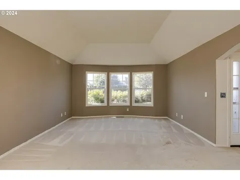 917 Amity Court Woodburn OR 97071