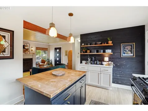 7215 Ne Mallory Avenue Portland OR 97211