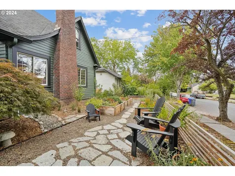 7215 Ne Mallory Avenue Portland OR 97211